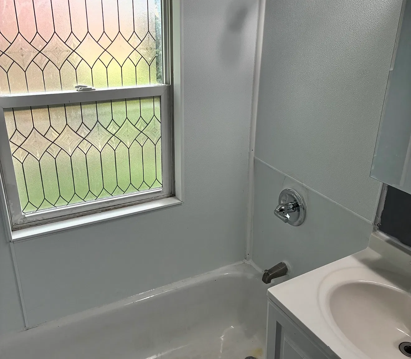 3210 N Teutonia Ave — Photo 3