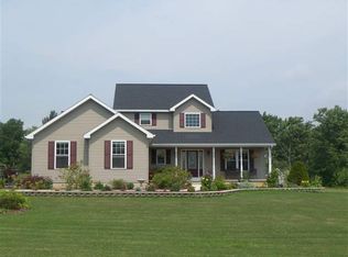 13 Backspin Dr, Mechanicville, NY 12118