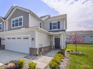 401 Angus Ln, Saline, MI