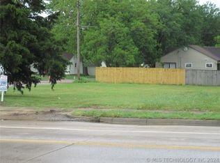 1030 E Wyandotte Ave, McAlester, OK 74501