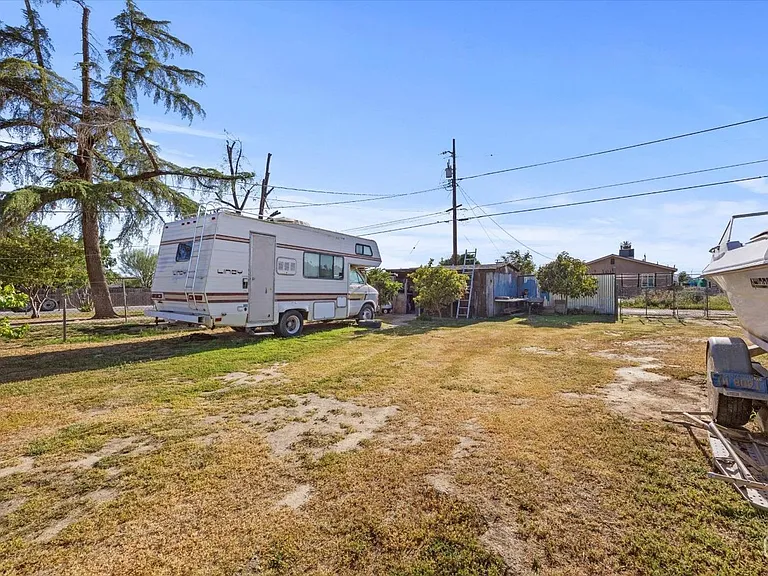 504 S Brown St — Photo 15