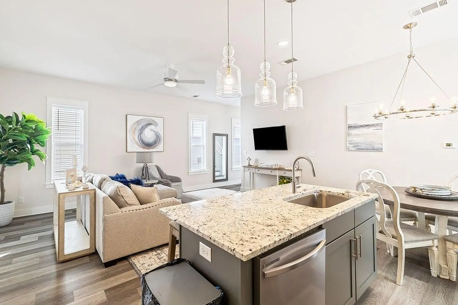 4 bed, 3.0 bath, 2303 sqft, $4,508 — Photo 1
