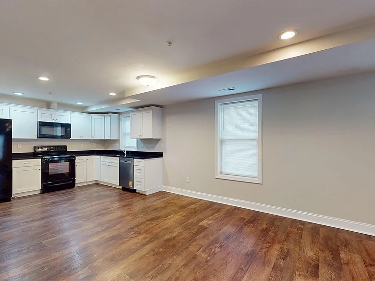 60 Holworthy St #6 — Photo 6