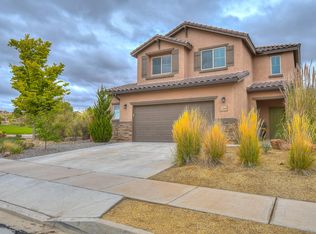 138 Las Medanales Ct NE, Rio Rancho, NM 87124