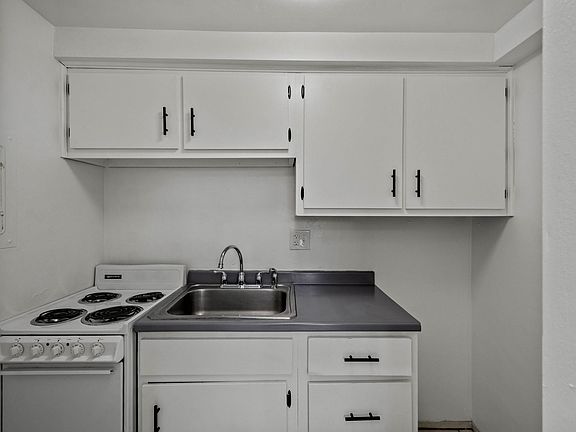 3rd image of 11979 Frankstown Rd APT 502