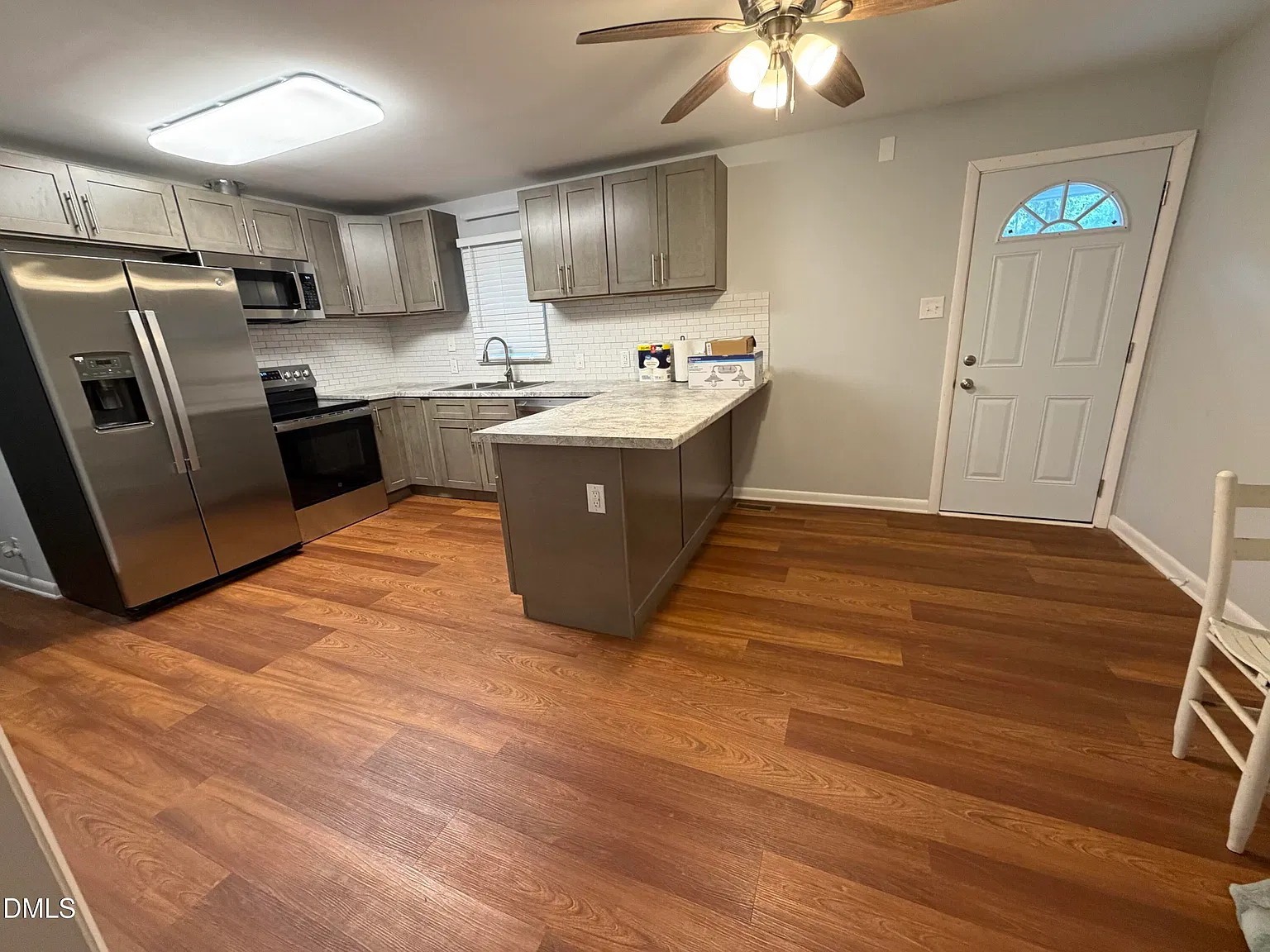 4 bed, 1.0 bath, $1,675 — Photo 4