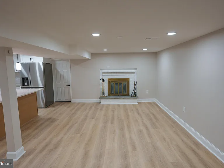 4305 Elmwood Rd — Photo 16