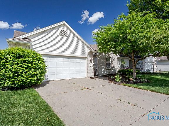 2nd image of 725 Satin Leaf Dr