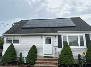 28 Longfield Rd, New Brunswick, NJ 08901