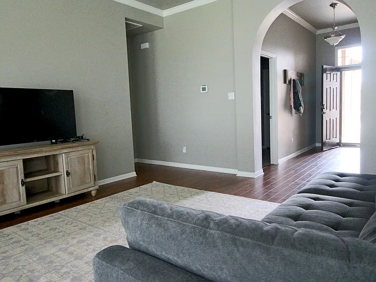 5917 Worthing Dr — Photo 9