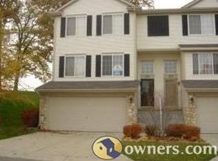 213 Oak Ridge Dr, Pontiac, MI 48341