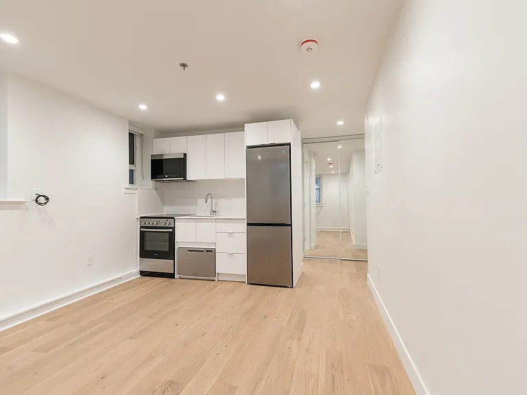 54 Maitland St — Photo 3