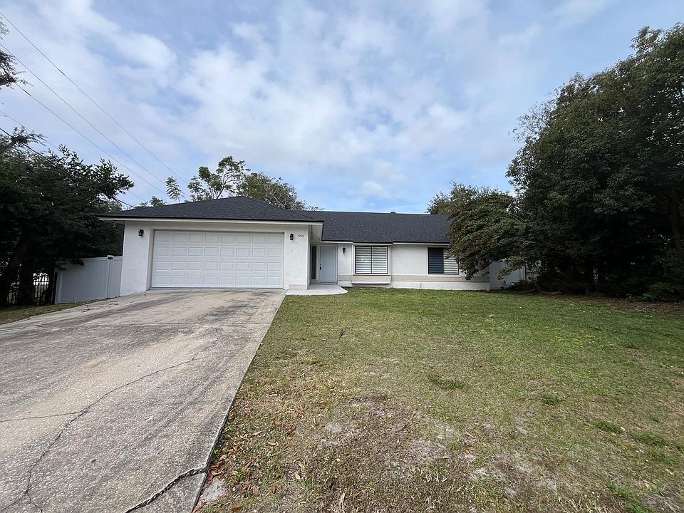 1st image of 906 Laura St