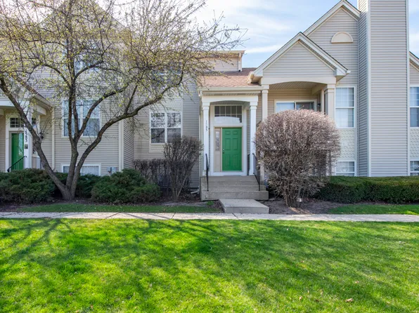 1585 Spencer Ct, Gurnee, IL 60031