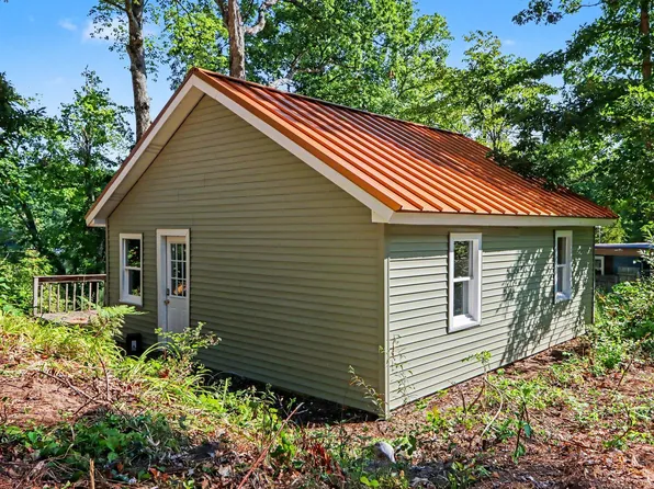 5980 McKibben Rd, Delton, MI 49046