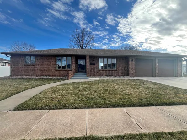 3905 21st St, Columbus, NE 68601