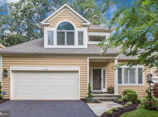 11206 Center Post Ct, Reston, VA 20194