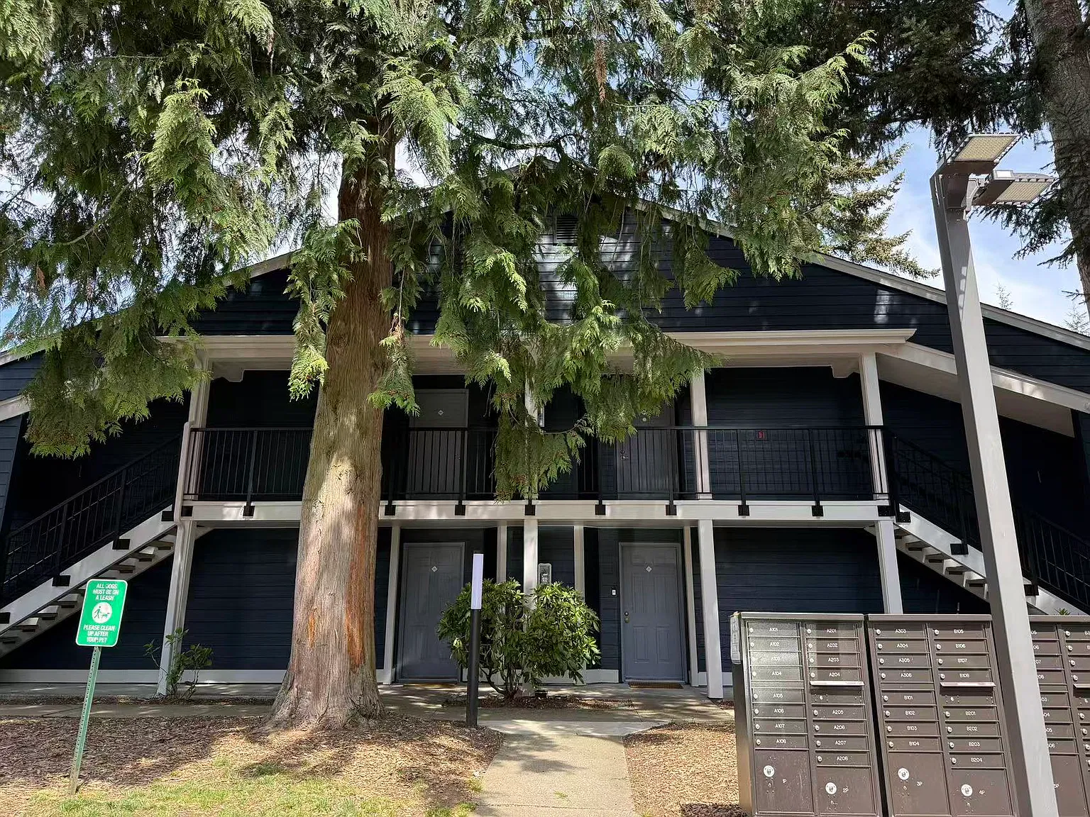 215 100th St SW — Photo 3