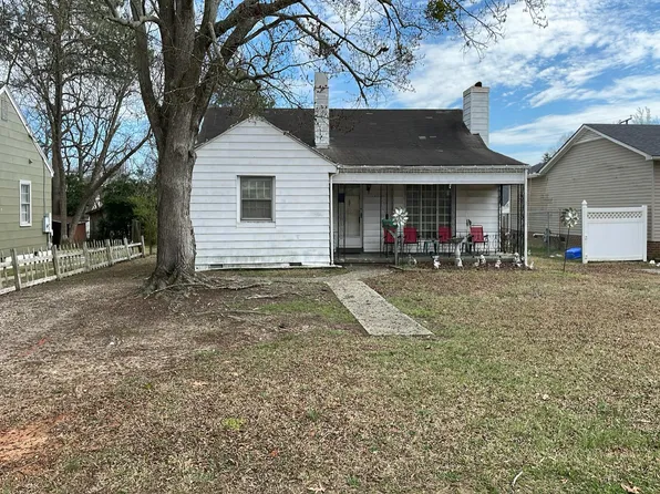 1026 Jefferson St, Roanoke Rapids, NC 27870