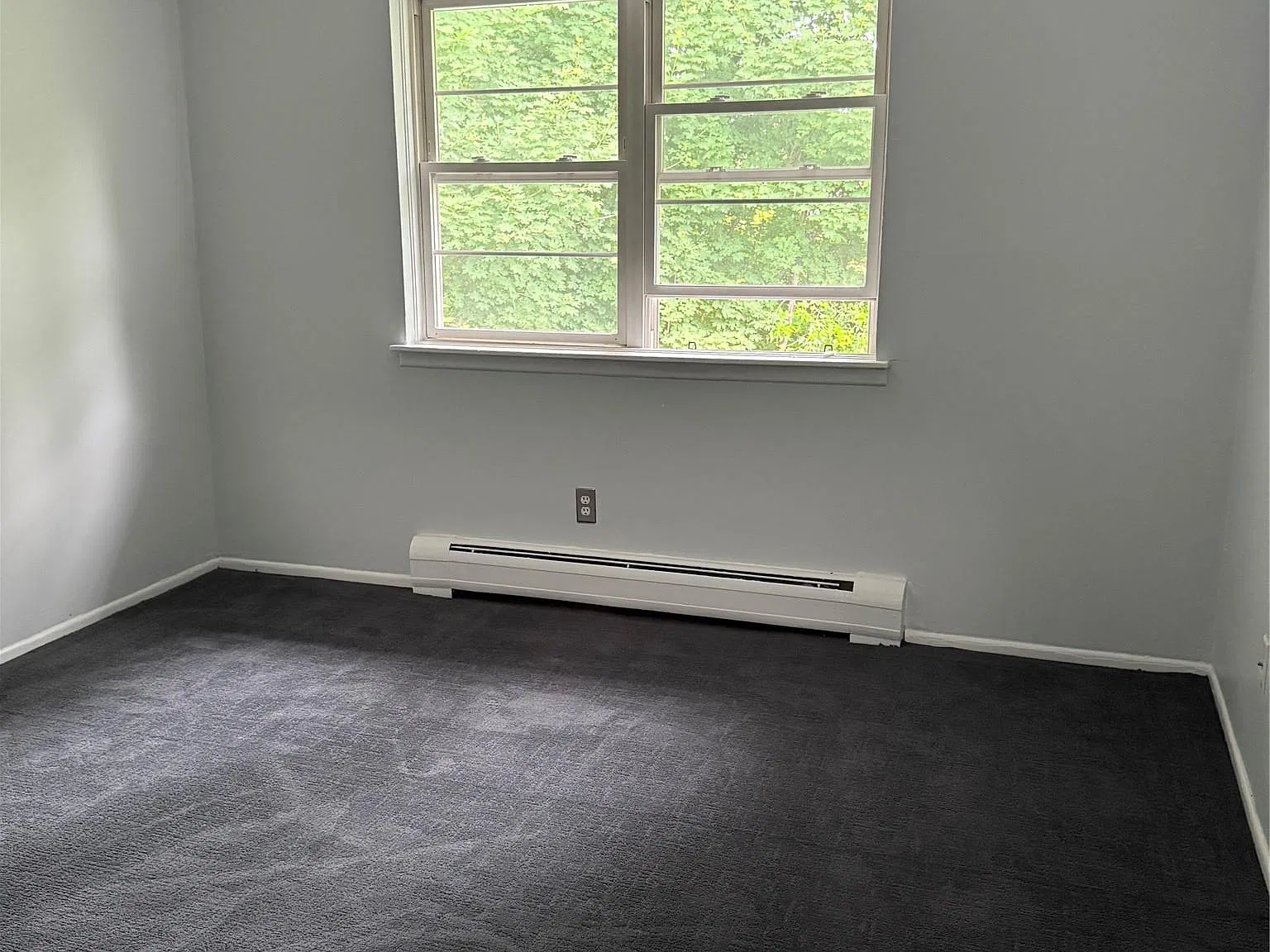 2 bed, 1.0 bath, 800 sqft, $1,950 — Photo 2