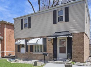 2005 S Ashland Ave, Park Ridge, IL 60068