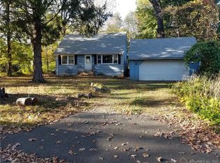 36 Maple Ave, Farmington, CT 06032