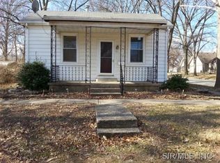 791 9th St, Carlyle, IL