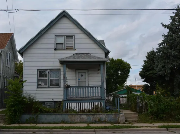 2714 West Walnut Street, Milwaukee, WI 53208