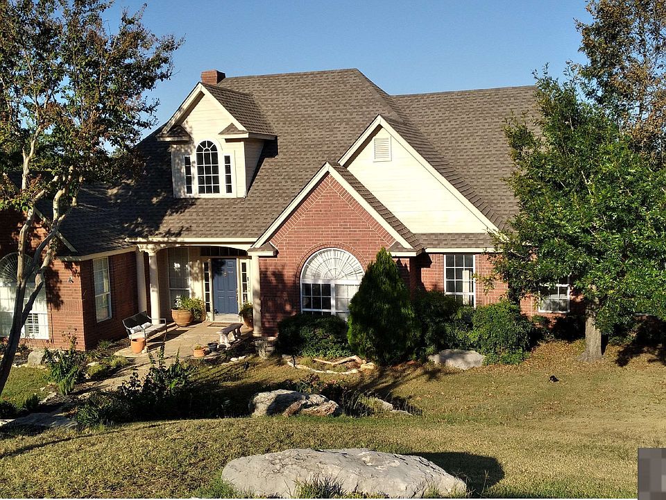 1st image of 104 Arapaho Ct