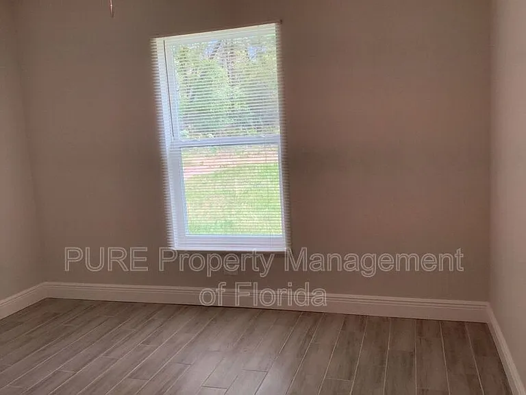 16899 SW 44th Cir — Photo 21