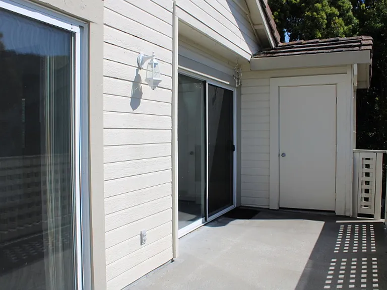 258 Napoli Ct — Photo 25