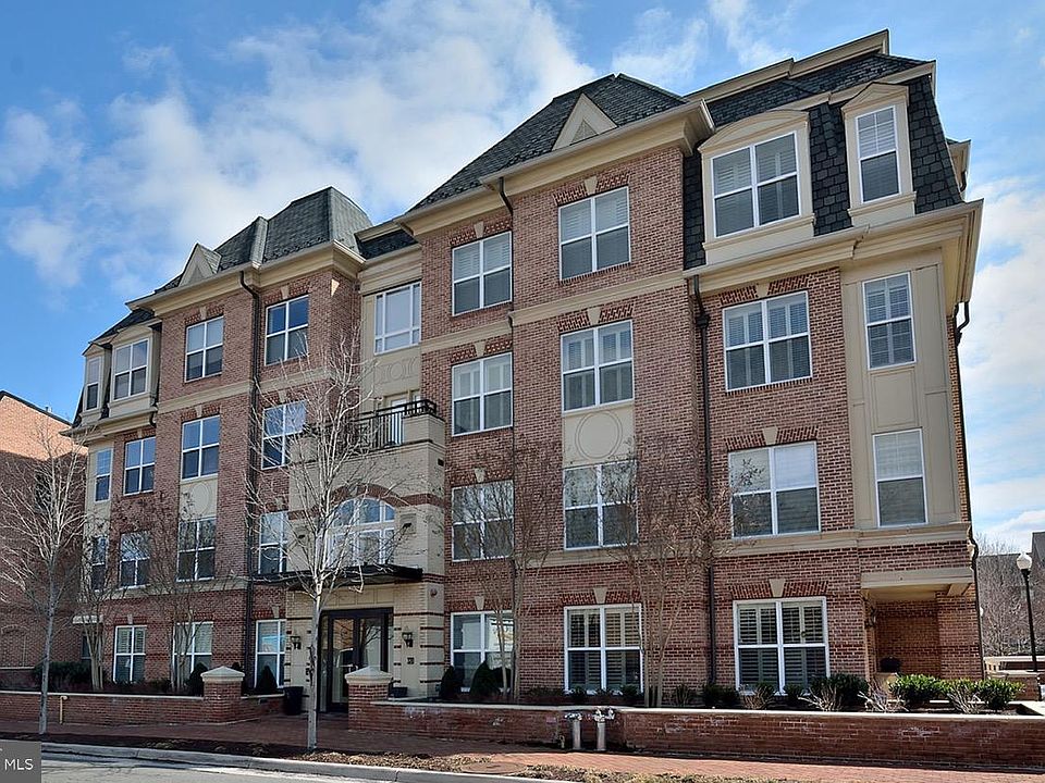 1st image of 320 S West St APT 302