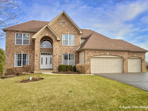 7312 Stirlingshire Ct, Bull Valley, IL 60050