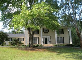 152 N Rutherford Rd, Greer, SC 29651