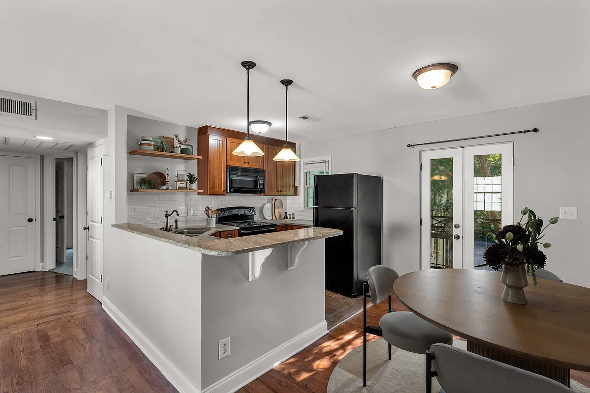Building Photo - 4923 Park Rd #E