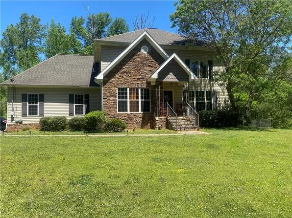 558 Old Kellyton Rd, Alexander City, AL 35010