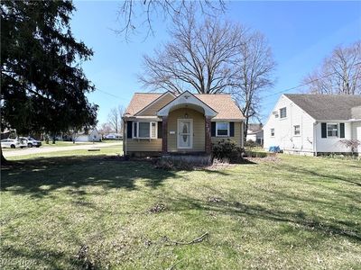 296 Parish Ave, Hubbard, OH, 44425