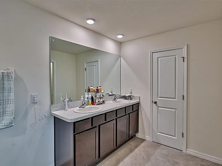 1100 NW 248th Dr — Photo 16