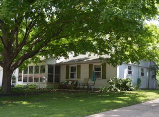 806 Bellepark Dr, Champaign, IL