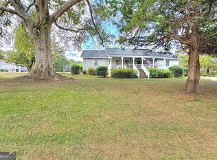 946 Hillcrest Rd, Hogansville, GA 30230