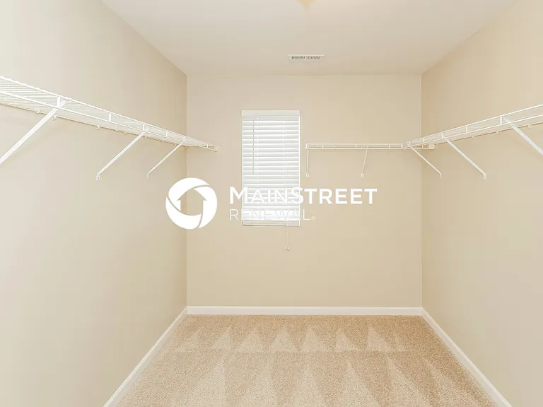 Walk In Closet