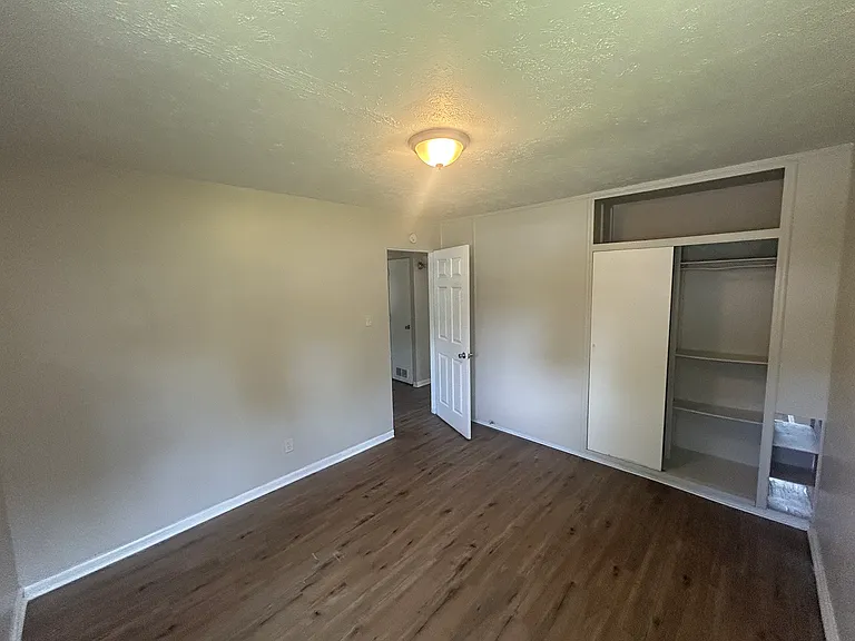 4381 Johnson St — Photo 15