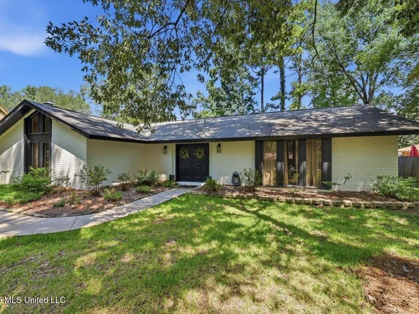 113 Poplar Dr, Brandon, MS 39047
