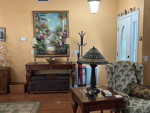 5th image of 8101 Roxboro Dr