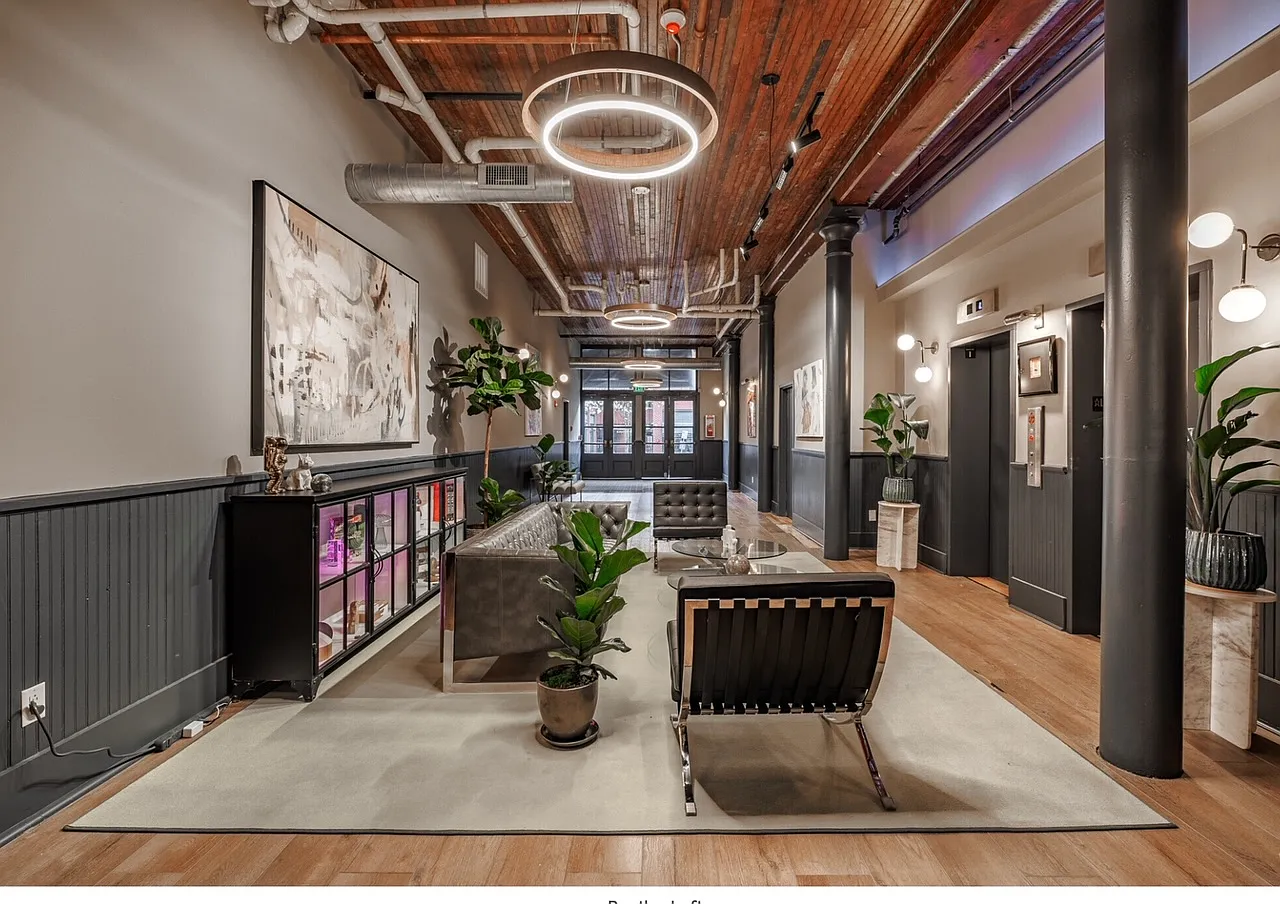 Bentley Lofts — Photo 2