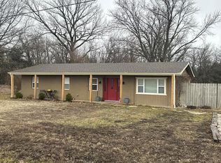1421 Montana Rd, Iola, KS 66749