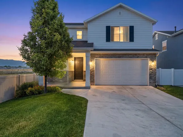 1706 W Parkview Dr, Syracuse, UT 84075