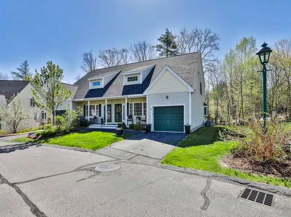 29 Locksley Lane, Raymond, NH 03077