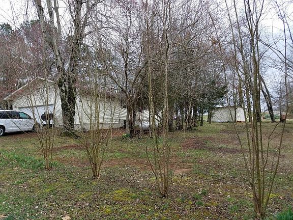 4th image of 29 S Circle Dr
