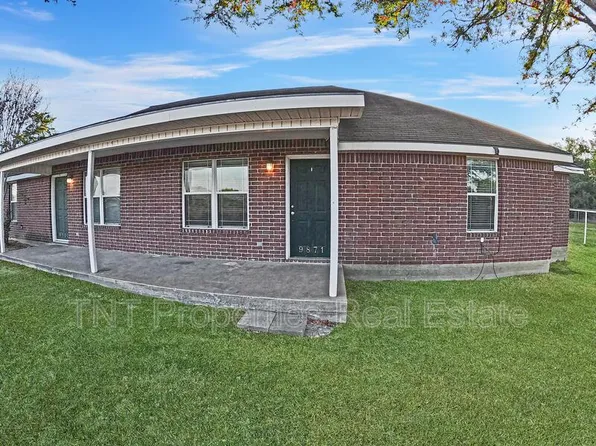 9871 Riskys Ranch Dr, College Station, TX 77845